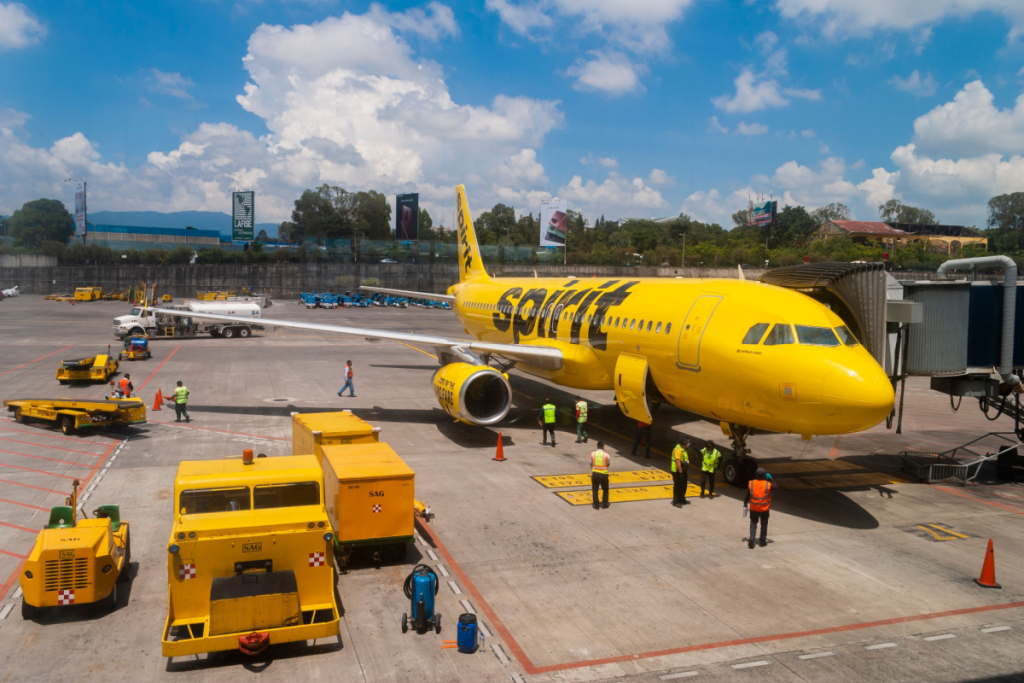 spirit-airlines-warns-of-survival-risks