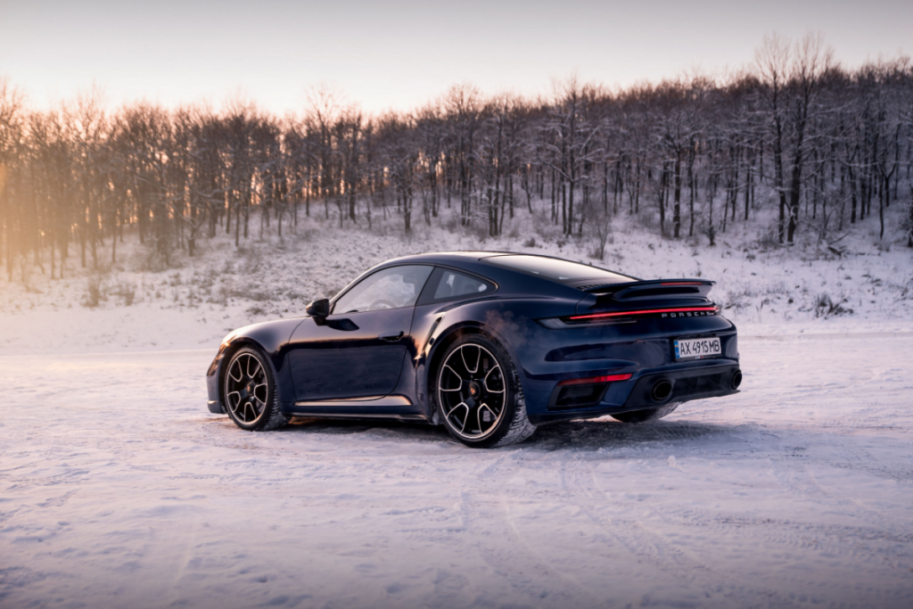 porsche-unveils-911-turbo-s-with-t-hybrid-power