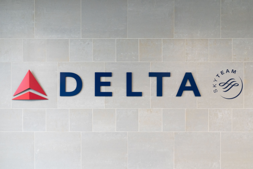 delta-cancels-flights-as-winter-storm-spreads-east