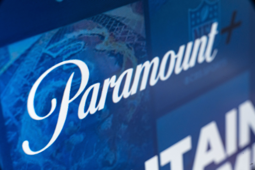 paramount-reaffirms-$30-cash-bid-for-warner-bros.