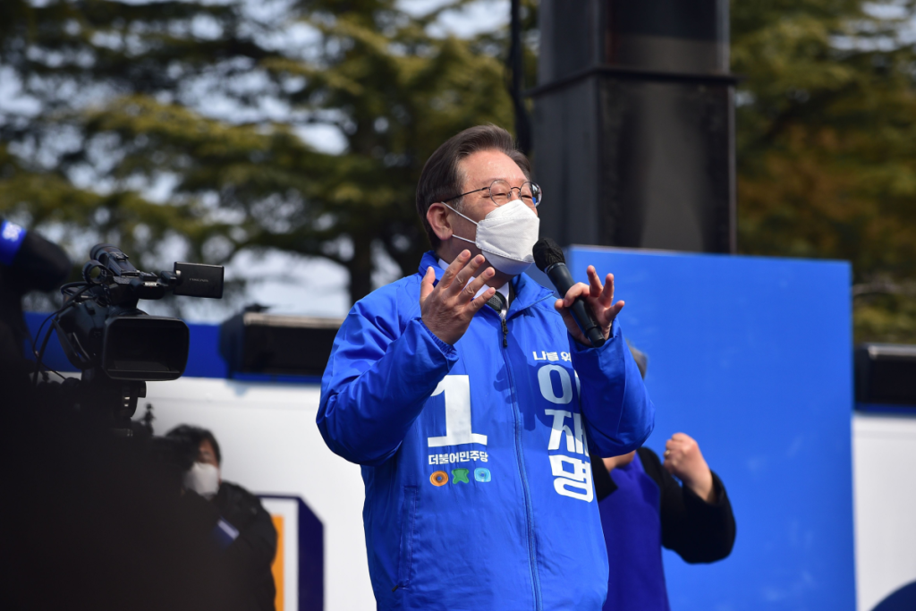 south-korea’s-president-meets-xi-to-reset-china-ties